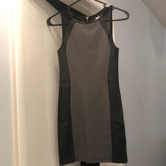 H&M Dresses & Skirts - SALE❤️H&M dress